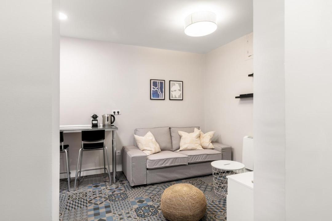 2 Bedrooms 1 Bathroom Furnished - Las Letras - Bright - Mintystay مدريد المظهر الخارجي الصورة